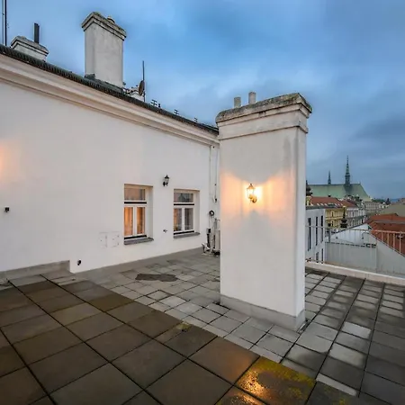 Roof Top Апартаменты Брно